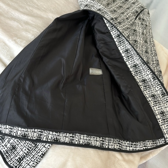 Calvin Klein Black and White Open Trench Coat Size 4 - Picture 8 of 8